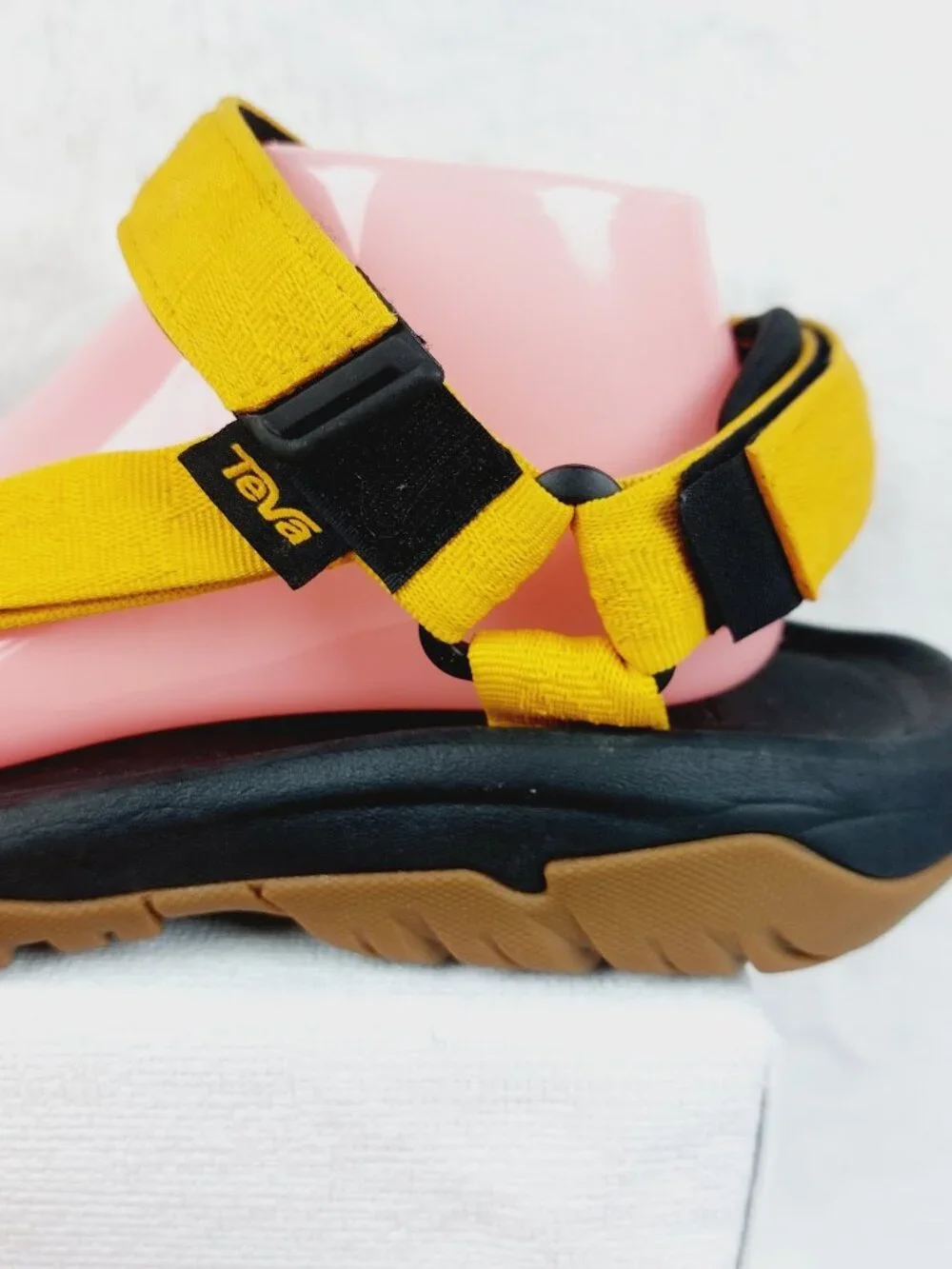 Teva Men's Textured Sunflower Yellow Hurricane XLT2 Sports Sandals Size US 11